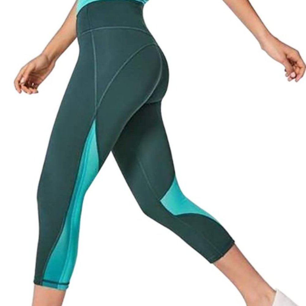 Lululemon mix and mesh crop leggings EUC